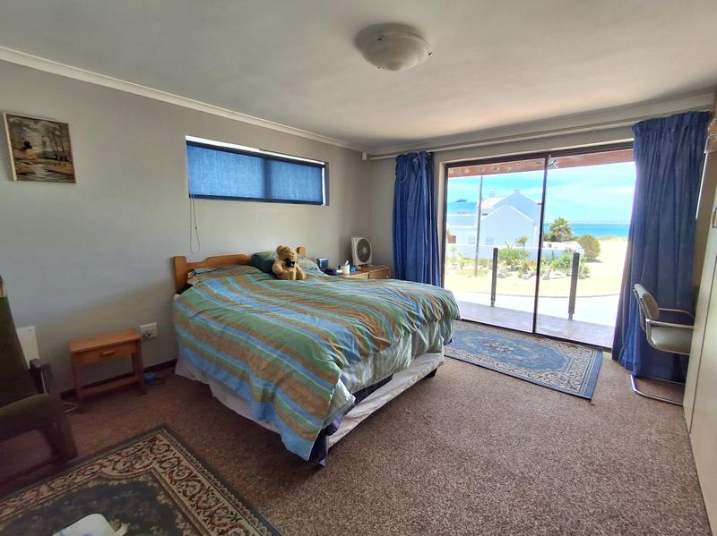 4 Bedroom Property for Sale in Britannia Bay Western Cape